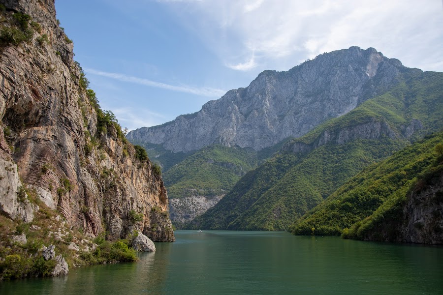 Jezioro Koman, Albania