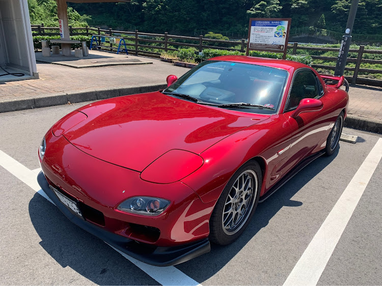 RX-7のドライブ・ソウルレッドクリスタルメタリックに関するカスタム事例の投稿画像3枚目