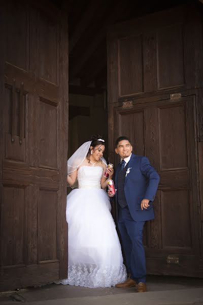 Fotógrafo de casamento Carlo Roman (carlo). Foto de 19 de abril 2017