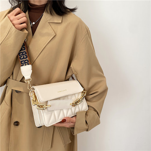 Title 6, Rhombus Chain One Shoulder Small Square Bag A s...