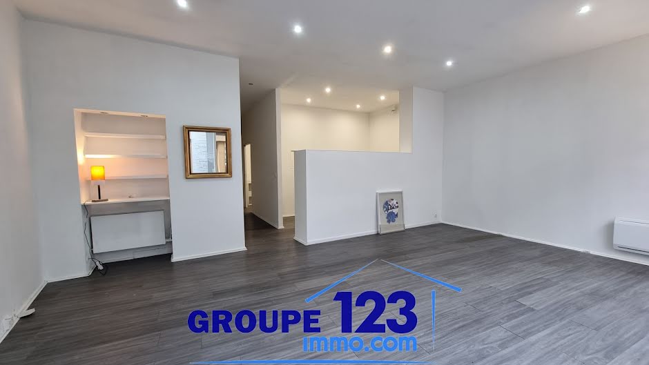Vente locaux professionnels  69.4 m² à Auxerre (89000), 101 900 €
