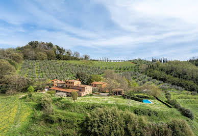 Corps de ferme avec jardin 19