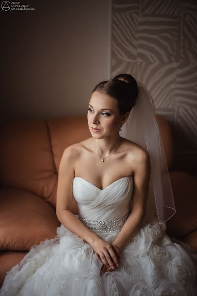 Wedding photographer Artem Goncharov (odinmig). Photo of 13 October 2013