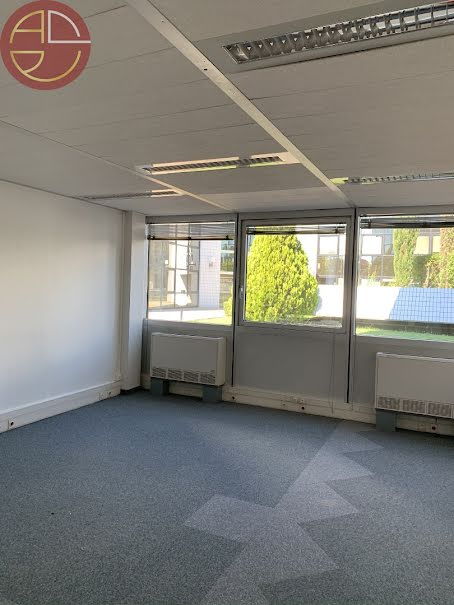 Location  locaux professionnels  300 m² à Toulouse (31000), 2 000 €