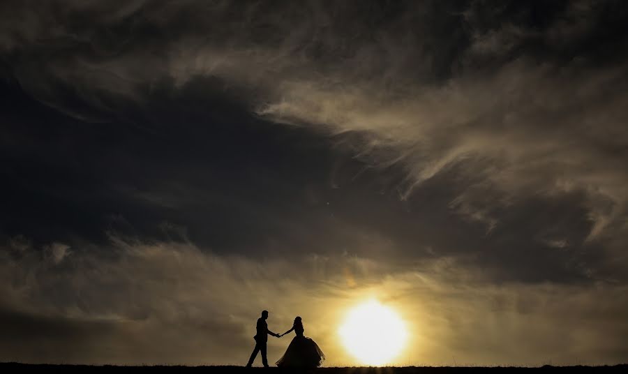 Fotógrafo de casamento Alex Vîlceanu (alexandruvilcea). Foto de 18 de outubro 2018