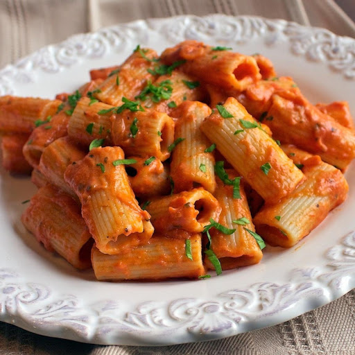 Pasta with tomato cream sauce