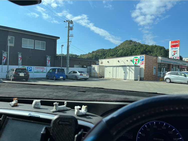 オデッセイの♾️ODYSSEY TYPE LS♾️・純正車高🚙・スポーツカー発見💡・勤めている会社名変わります✨・難病持ちに関するカスタム事例の投稿画像2枚目