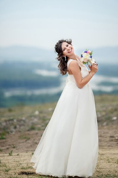 Fotógrafo de casamento Anna Bekhovskaya (bekhovskaya). Foto de 29 de julho 2015