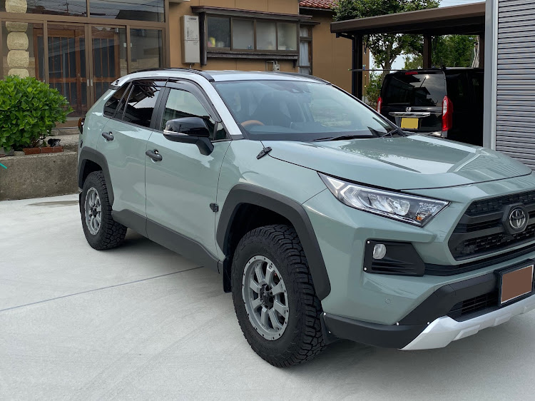 RAV4のmk-46・ジオランダー　X-AT・ホイール交換・MKW・ACCイージーアップに関するカスタム事例の投稿画像1枚目