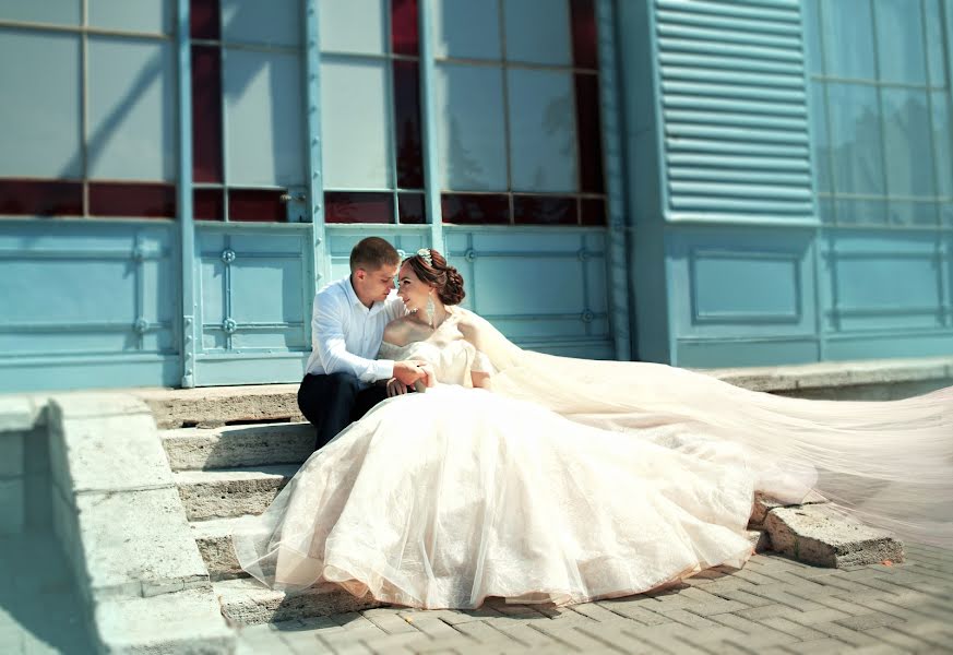 Wedding photographer Irina Slyusarenko (iriskmv). Photo of 28 March 2021