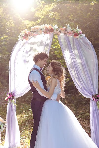 Fotógrafo de casamento Olga Mikulskaya (mikulskaya). Foto de 2 de outubro 2017