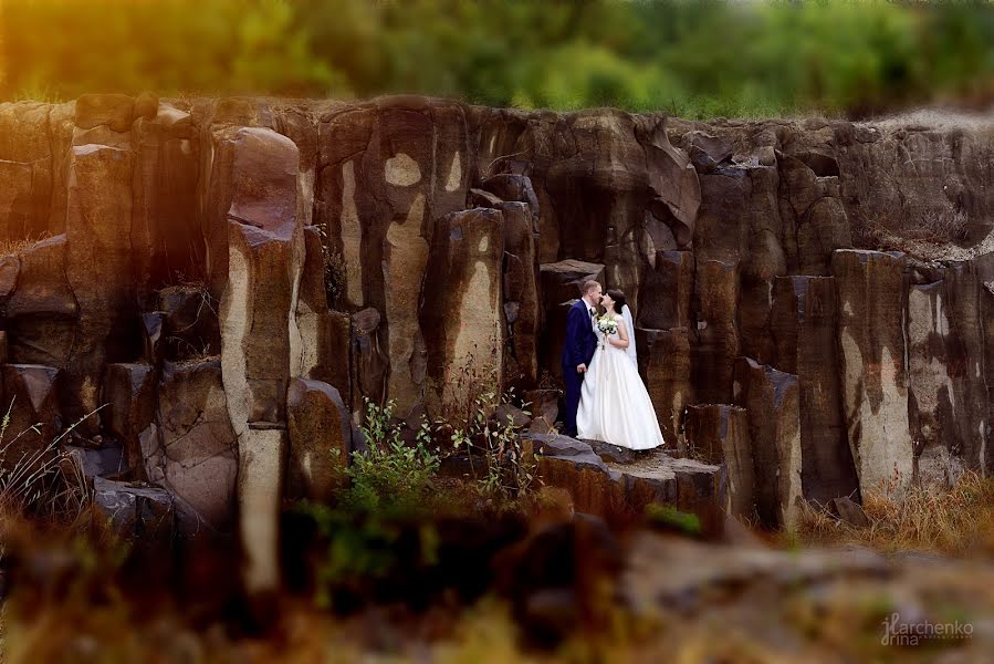 Fotografo di matrimoni Irina Kharchenko (antarina). Foto del 21 settembre 2015