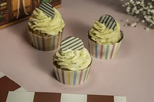 Oreo Cup Cake [eggless]