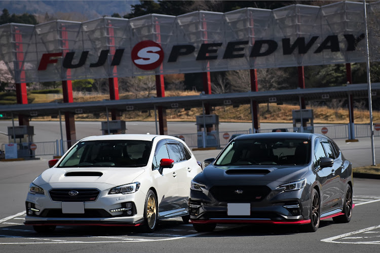 レヴォーグのいつもイイね＆コメントありがとうございます😆・撮影ツーリング・桜と愛車に関するカスタム事例の投稿画像15枚目
