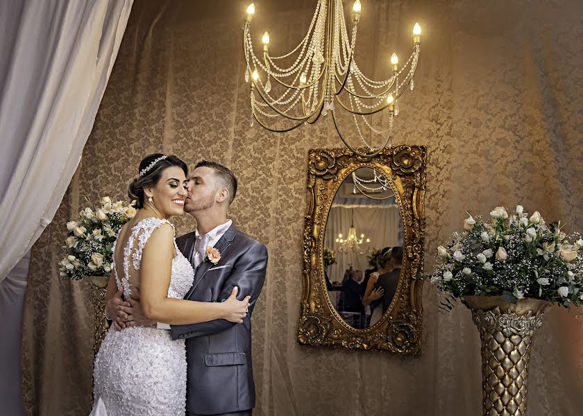 Fotografo di matrimoni Helton Pereira (heltonpereira). Foto del 21 dicembre 2018