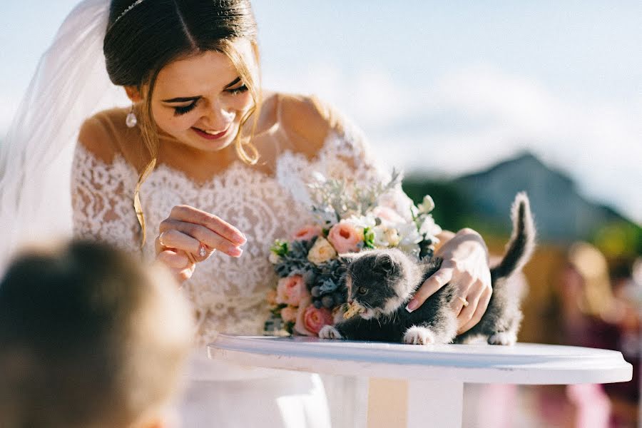 Fotógrafo de casamento Sergey Zakurakin (1zak1). Foto de 21 de outubro 2016