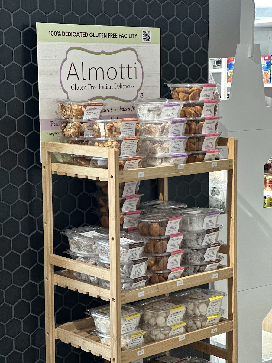 Almotti display in a store in brickell Miami