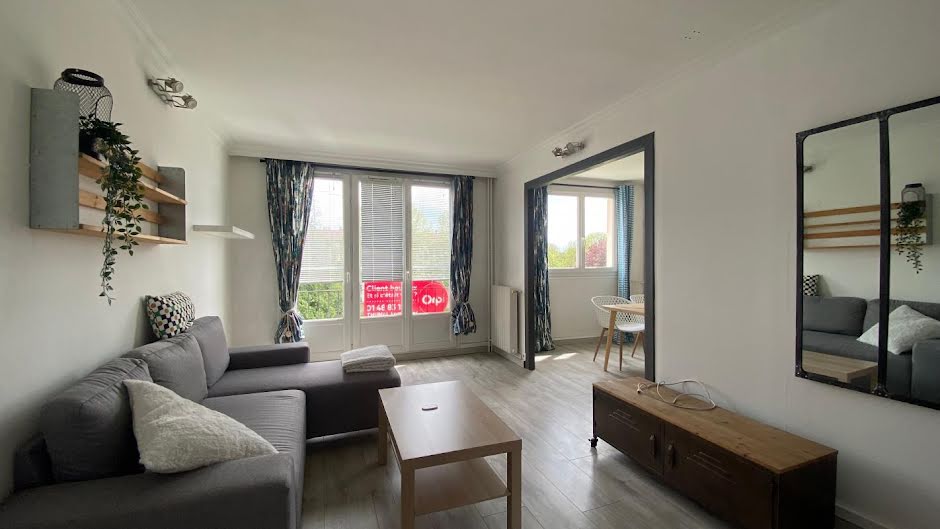 Location meublée appartement 3 pièces 52 m² à Champigny-sur-Marne (94500), 1 150 €