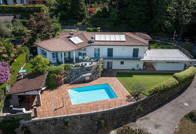 House with garden and terrace 20