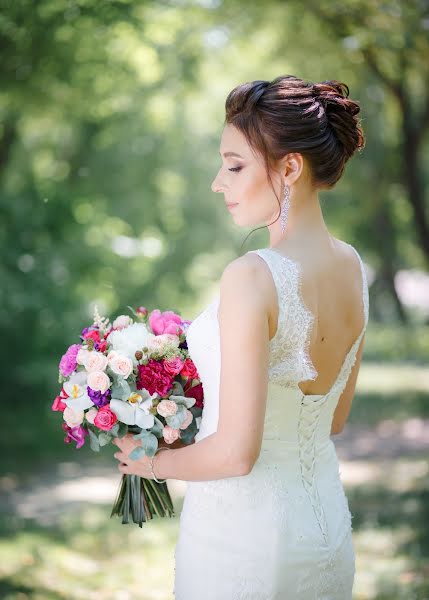 Fotografo di matrimoni Irina Seliverstova (waterlillly). Foto del 18 giugno 2017