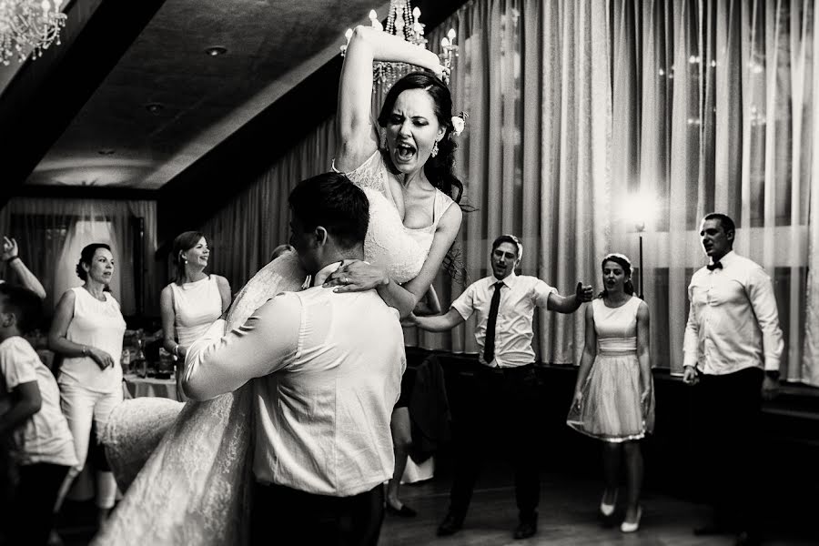 Fotografo di matrimoni Branislav Stefanik (stefanik). Foto del 21 marzo 2018