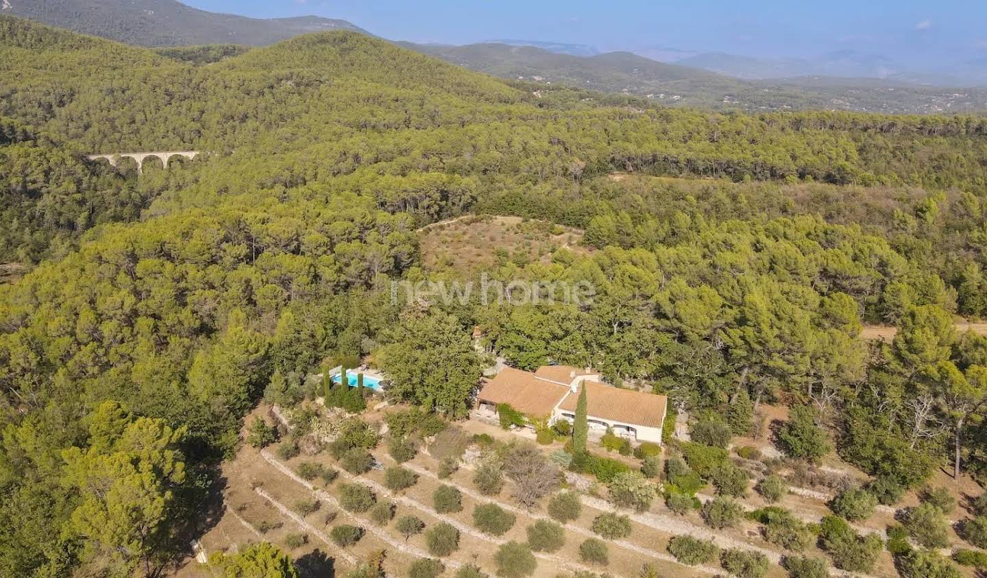 Villa with pool Seillans