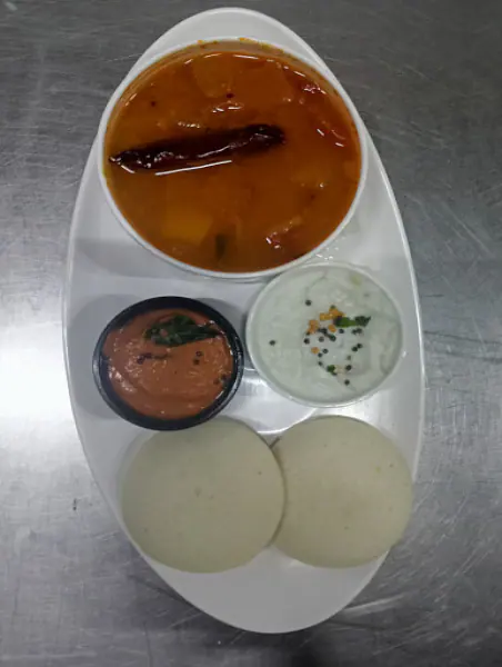 Sambar With Plain Idli [2 Pcs]