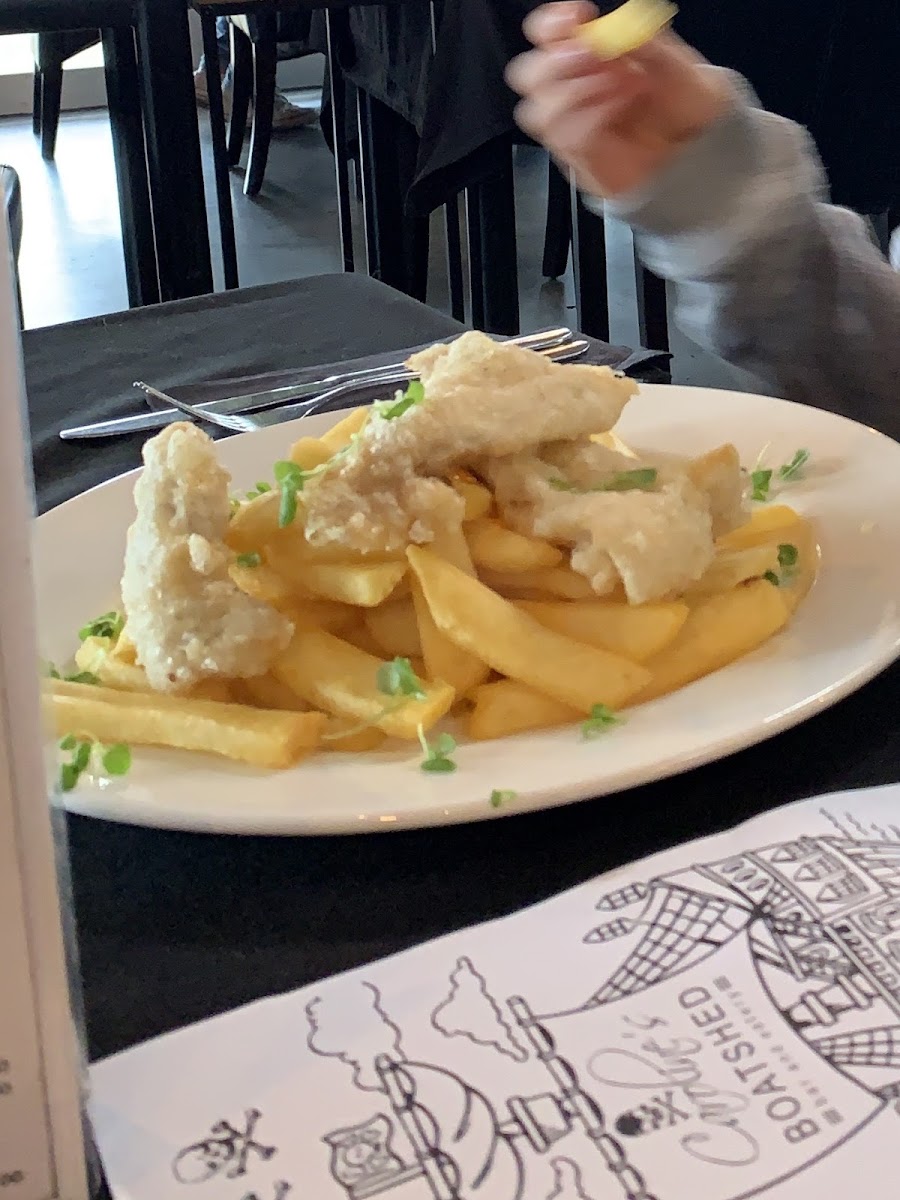 Gluten-Free Fries at Caroline's Boatshed Bar and Eatery