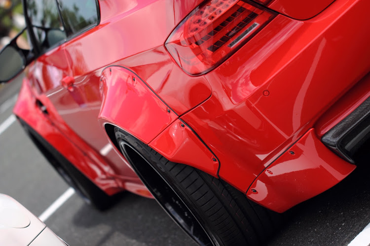 A5 スポーツバックの変態写真・灼熱地獄で洗車・今晩のお楽しみは…😆に関するカスタム事例の投稿画像2枚目