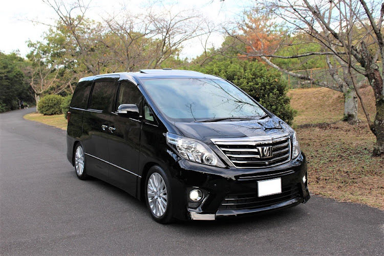 アルファードのヴェルファイア・20系・TOYOTA・パーフェクトダンパー・車高調に関するカスタム事例の投稿画像1枚目