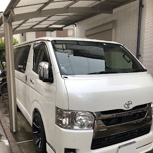 ハイエースバン GDH206V