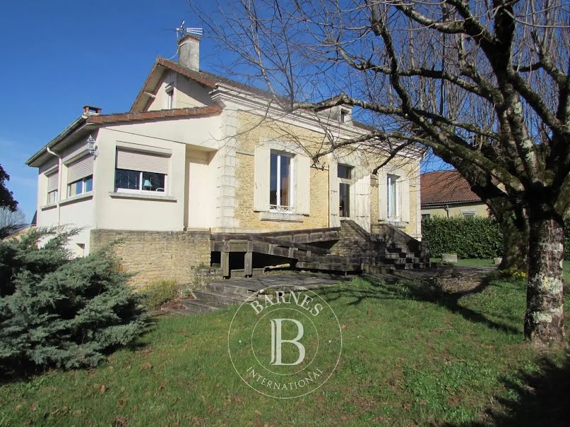 Vente propriété  156 m² à Salignac-Eyvigues (24590), 270 300 €