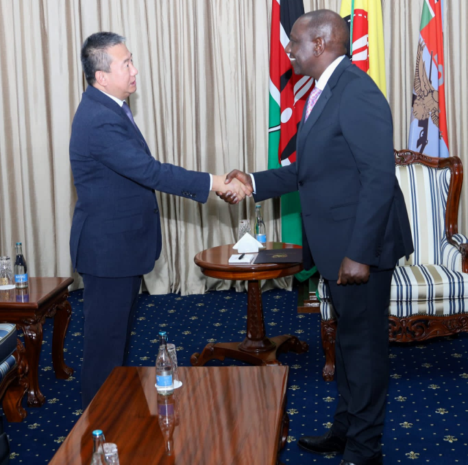 Special envoy of the United Nations Secretary General to the Great Lakes Region Huang Xia and President William Ruto at State House, Nairobi on Friday, November 11, 2022.