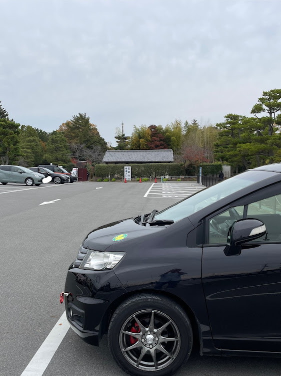 フリードスパイクのいつもイイネ&コメントありがとうございます🙇‍♂️・医療関係者に感謝します🙇‍♂️⤵️・戦争は全てを破壊する　心💕も・三年延ばしの思い　🚗💨💕🎶・📸の数を減らすのが大変😅💦に関するカスタム事例の投稿画像26枚目