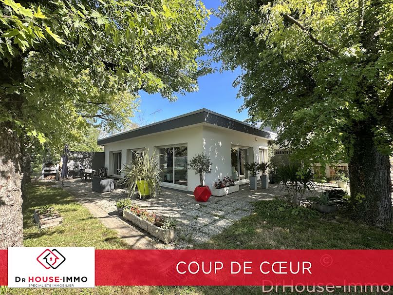 Vente maison 10 pièces 260 m² à Valence (26000), 990 000 €