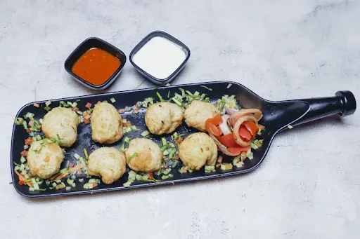 Veg Fried Momos [8 Pieces]