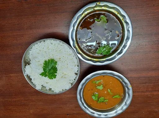 Sambhar Rice With Rasam And Papad [2 Pieces]