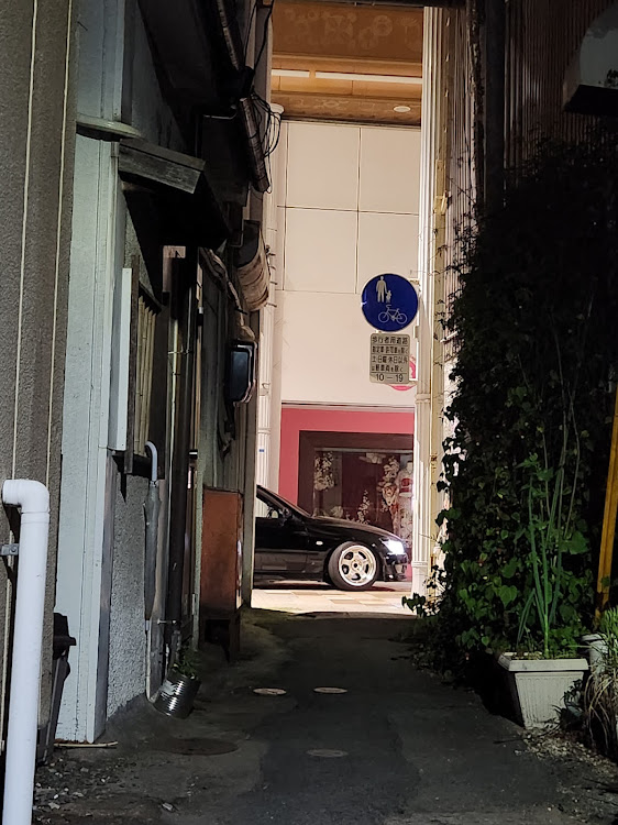 アルテッツァの商店街アーケード・盗撮失礼🙏に関するカスタム事例の投稿画像24枚目