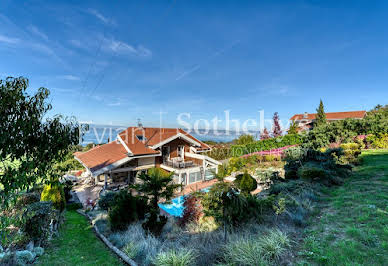 House with pool and terrace 2