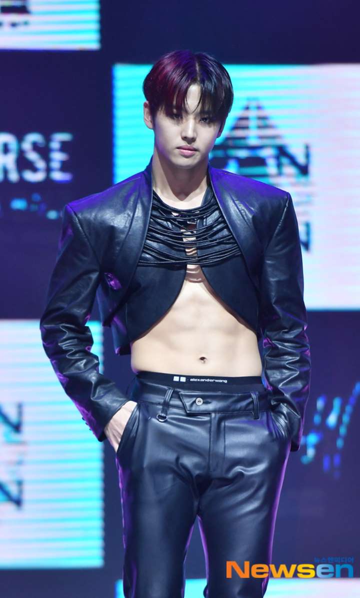 hongseok sexy 4