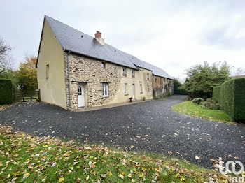 maison à Saint-Georges-Montcocq (50)