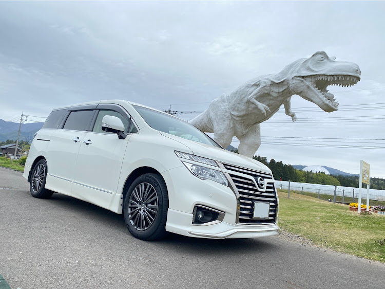 シビックタイプRの朝日夕日コラボ・BRIDE・シート交換・ホワイトザウルス・E52エルグランドに関するカスタム事例の投稿画像7枚目