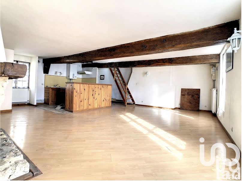 Vente duplex 3 pièces 83 m² à Nangis (77370), 92 000 €