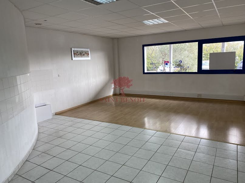 Location  locaux professionnels  33 m² à Pezenas (34120), 460 €