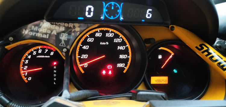 フィットのタイヤ・タイヤがヤバイ😱・ホイール割れる・タイヤステッカー・車検整備に関するカスタム事例の投稿画像7枚目