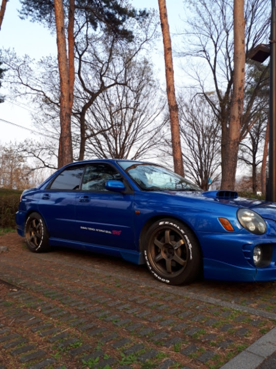 インプレッサ WRXのタイヤホワイトレター・暑い日でした・洗車に関するカスタム事例の投稿画像2枚目
