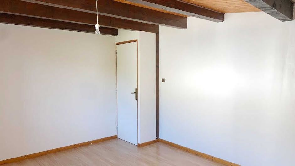 Vente maison 3 pièces 68.6 m² à Valserhône (01200), 200 000 €