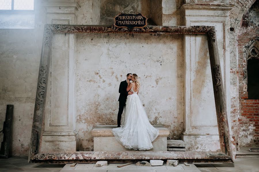 Fotografo di matrimoni Dominika Dworszczak (dominikadw). Foto del 23 novembre 2021