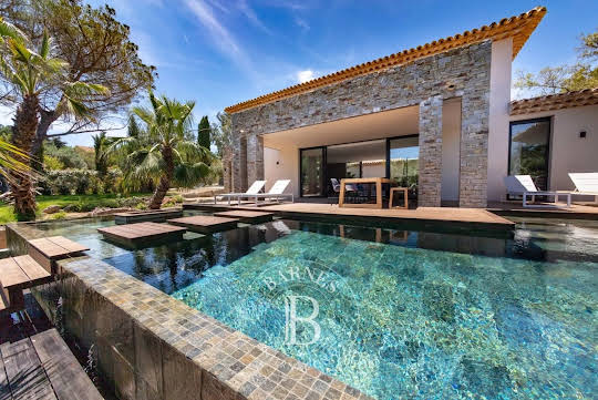 Villa with pool and terrace