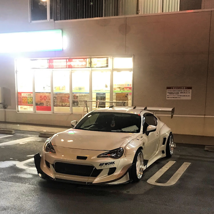 86の沖縄・rocketbunny・エポに関するカスタム事例の投稿画像1枚目